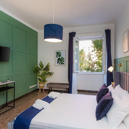 Daire Vatican Flower